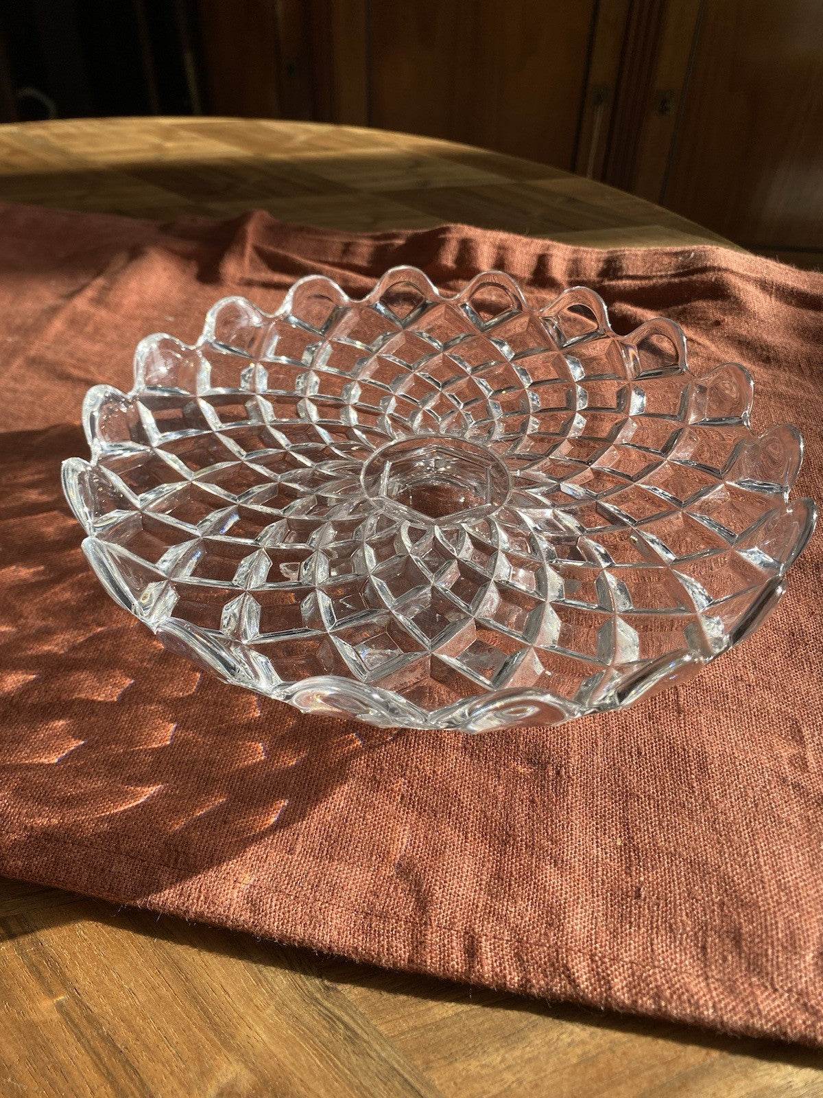 Coupe Baccarat cristal taillé – décor pointe de diamant – signée