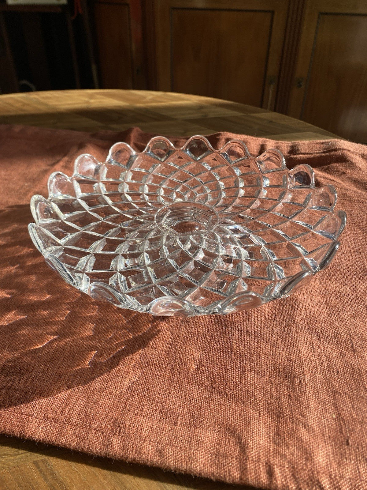 Coupe Baccarat cristal taillé – décor pointe de diamant – signée