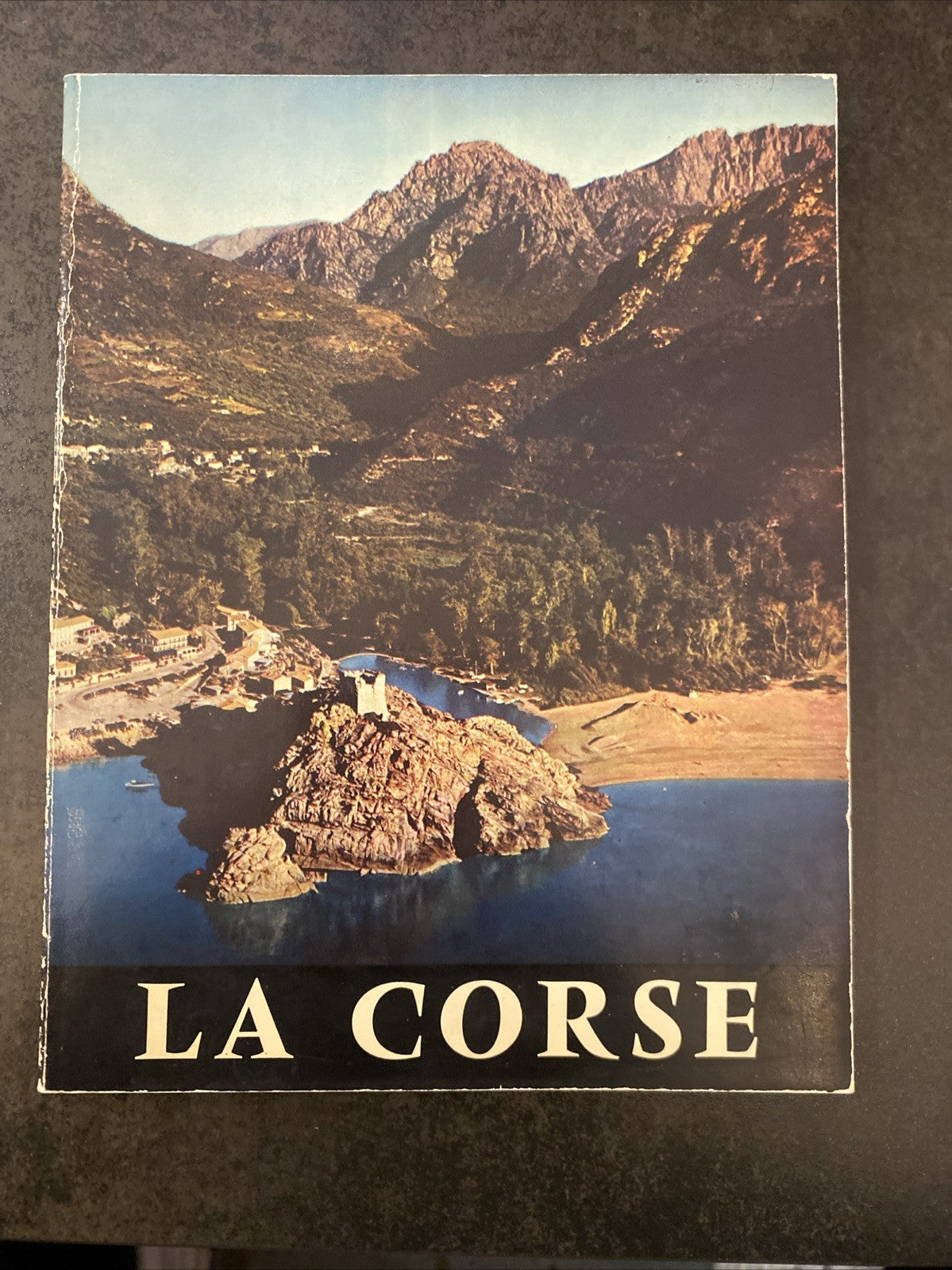 Guide touristique “La Corse” – éditions IRIS – années 60/70