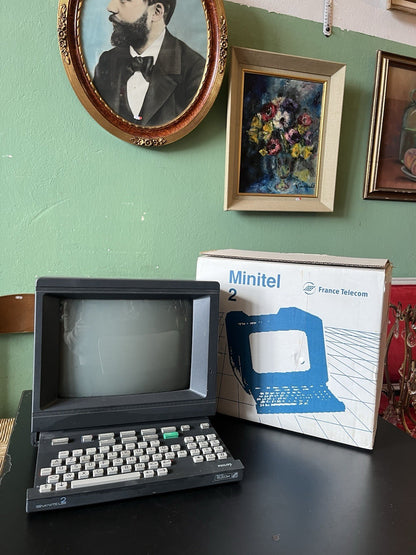 Minitel 2 Philips France Telecom vintage années 80 avec boîte origine