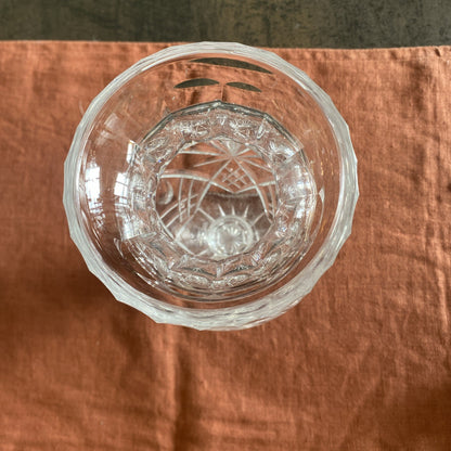 Vase en cristal taillé à décor d’étoiles et palmettes – XXᵉ siècle