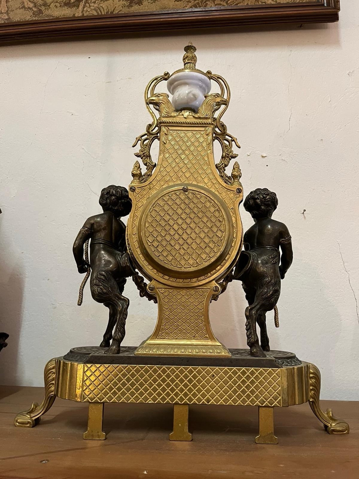 Pendule de cheminée Napoléon III aux angelo, XIXe Siècle