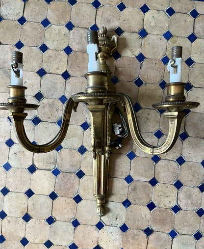 Paire d’appliques en bronze style Louis XVI 3 branches