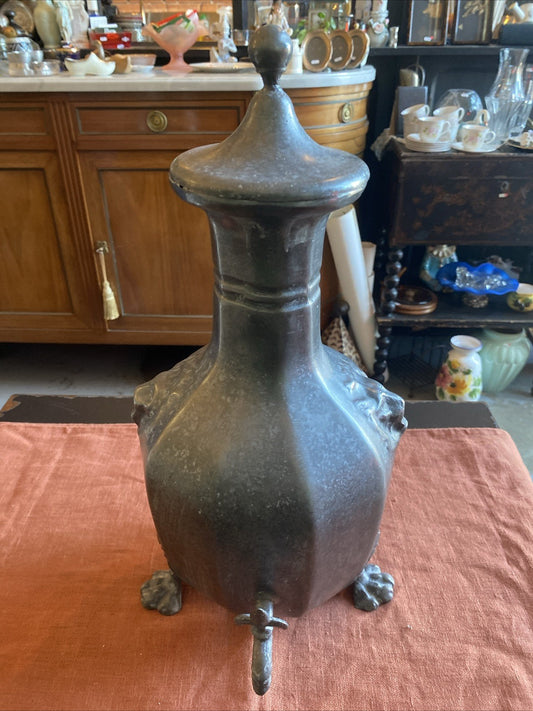 Verseuse Fontaine Décorative En Étain Massif Poinçons Lys Fin XIX Début XX Ème.