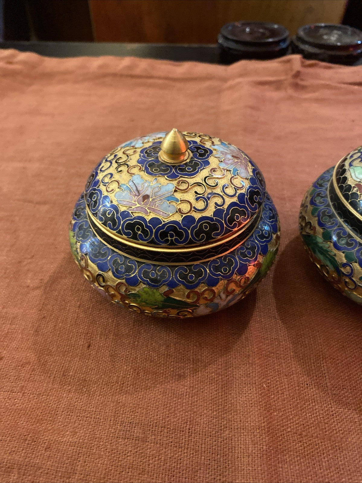 Paire De Pot Bonbonnière Chine Cloisonnées Polychrome