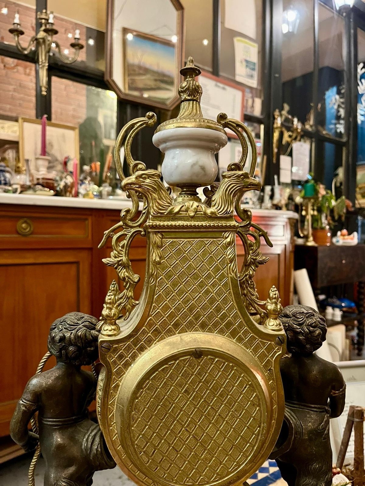 Pendule de cheminée Napoléon III aux angelo, XIXe Siècle