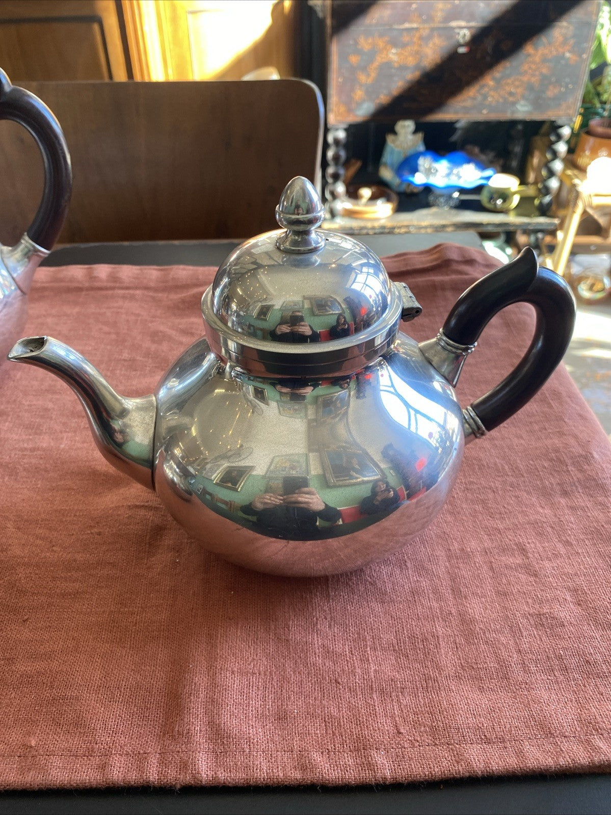 service à thé et café complet en étain du Manoir Paris