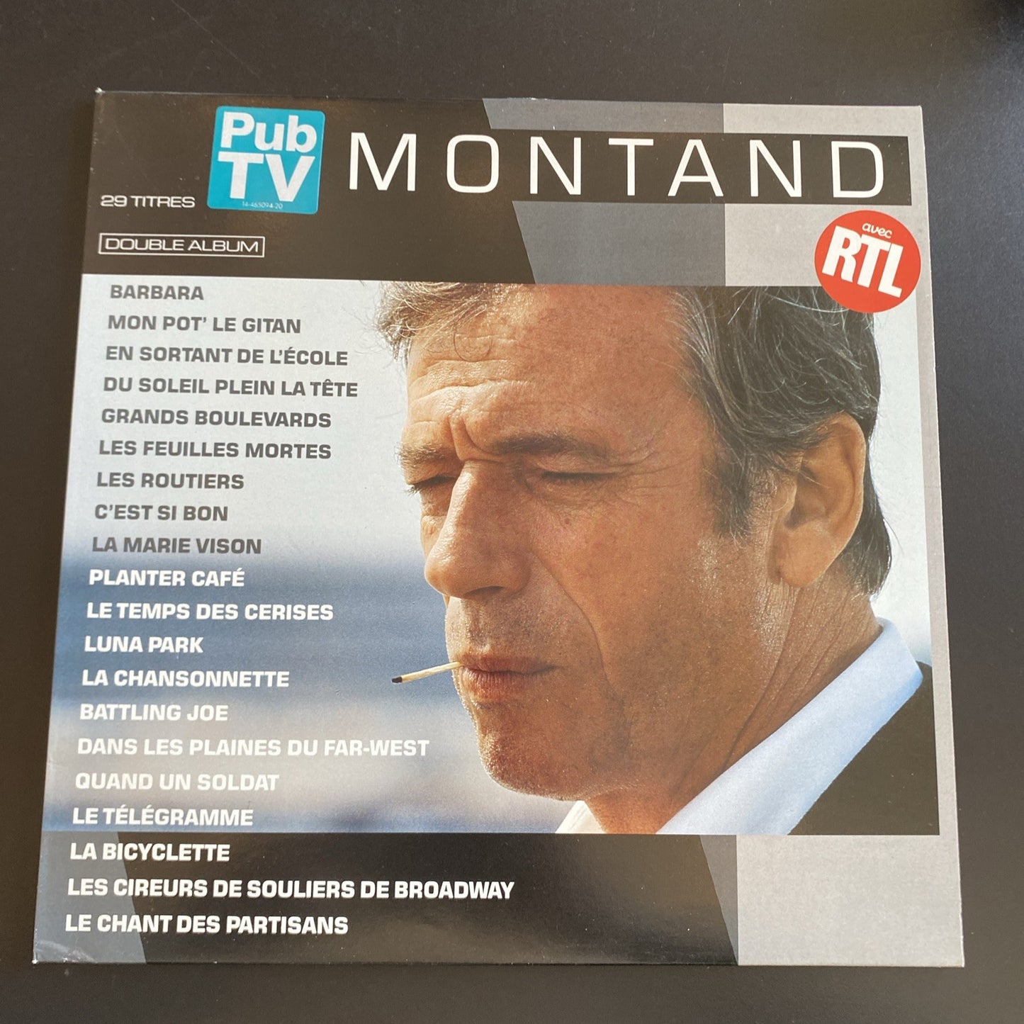 Vinyle 33T Montand Pub TV double album 29 titres RTL