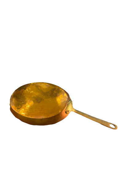 Poêle ancienne en cuivre étamé – Manche en laiton – Cuisine traditionnelle