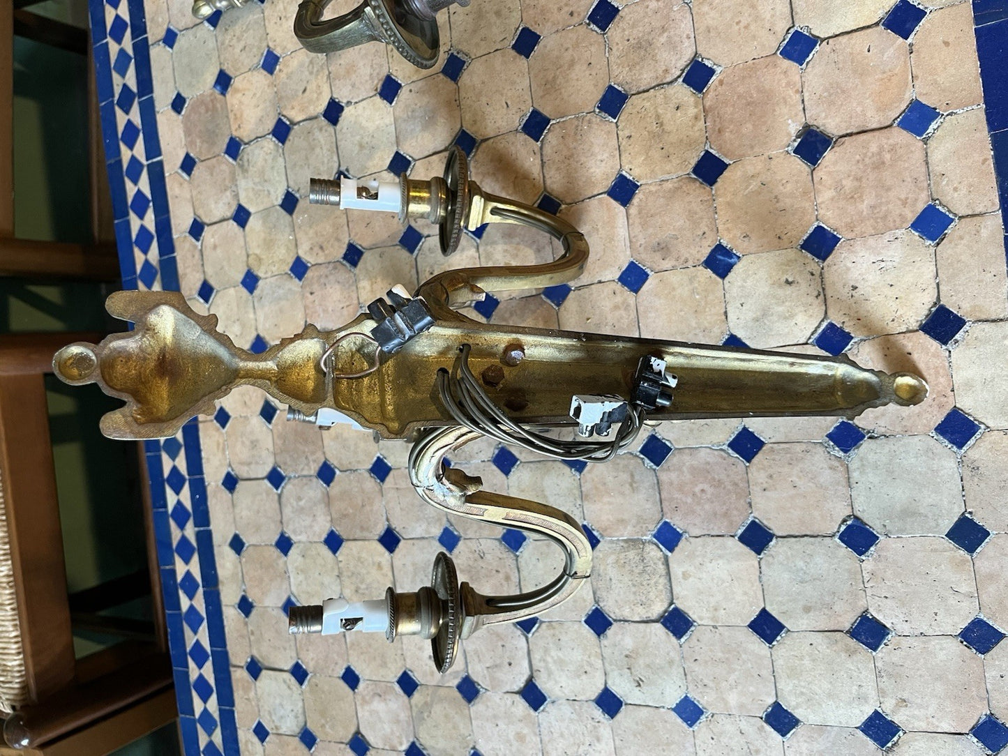 Paire d’appliques en bronze style Louis XVI 3 branches