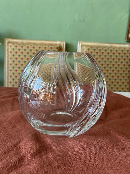 Vase Boule En Cristal Taillé