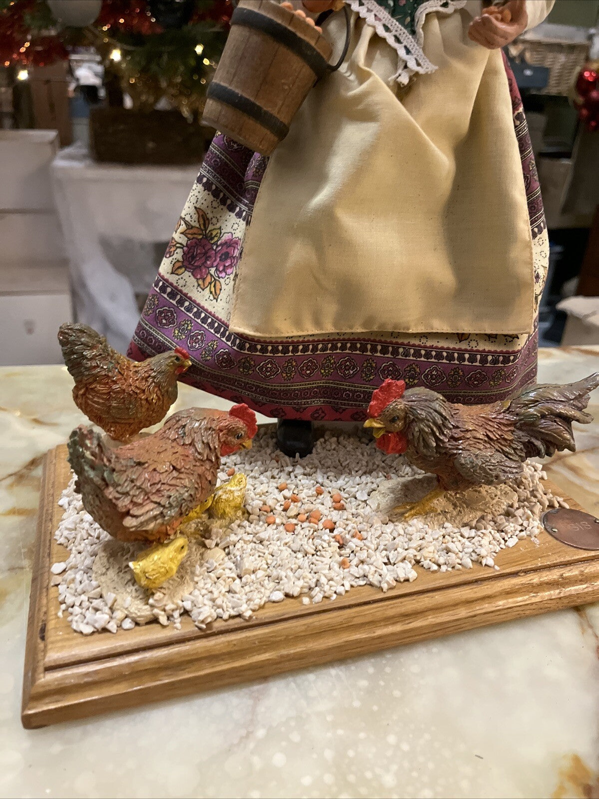 Grand Santon Provençal Isis Femme Aux Poules
