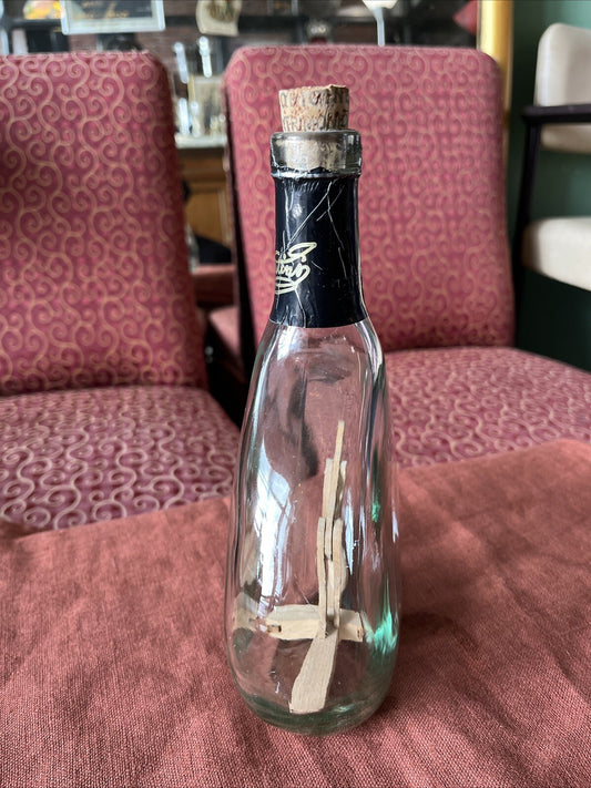 Ancienne Bouteille Joueur De Rugby