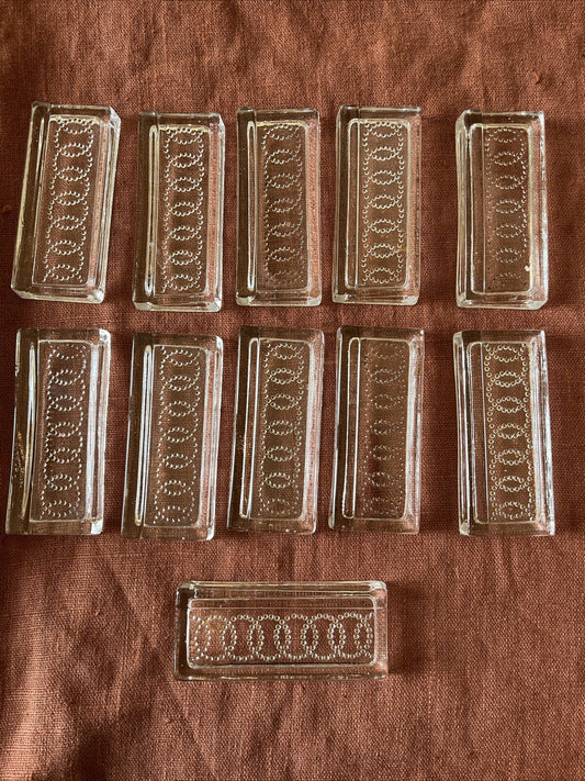 Lot De 11 Anciens Porte-couteaux En Cristal
