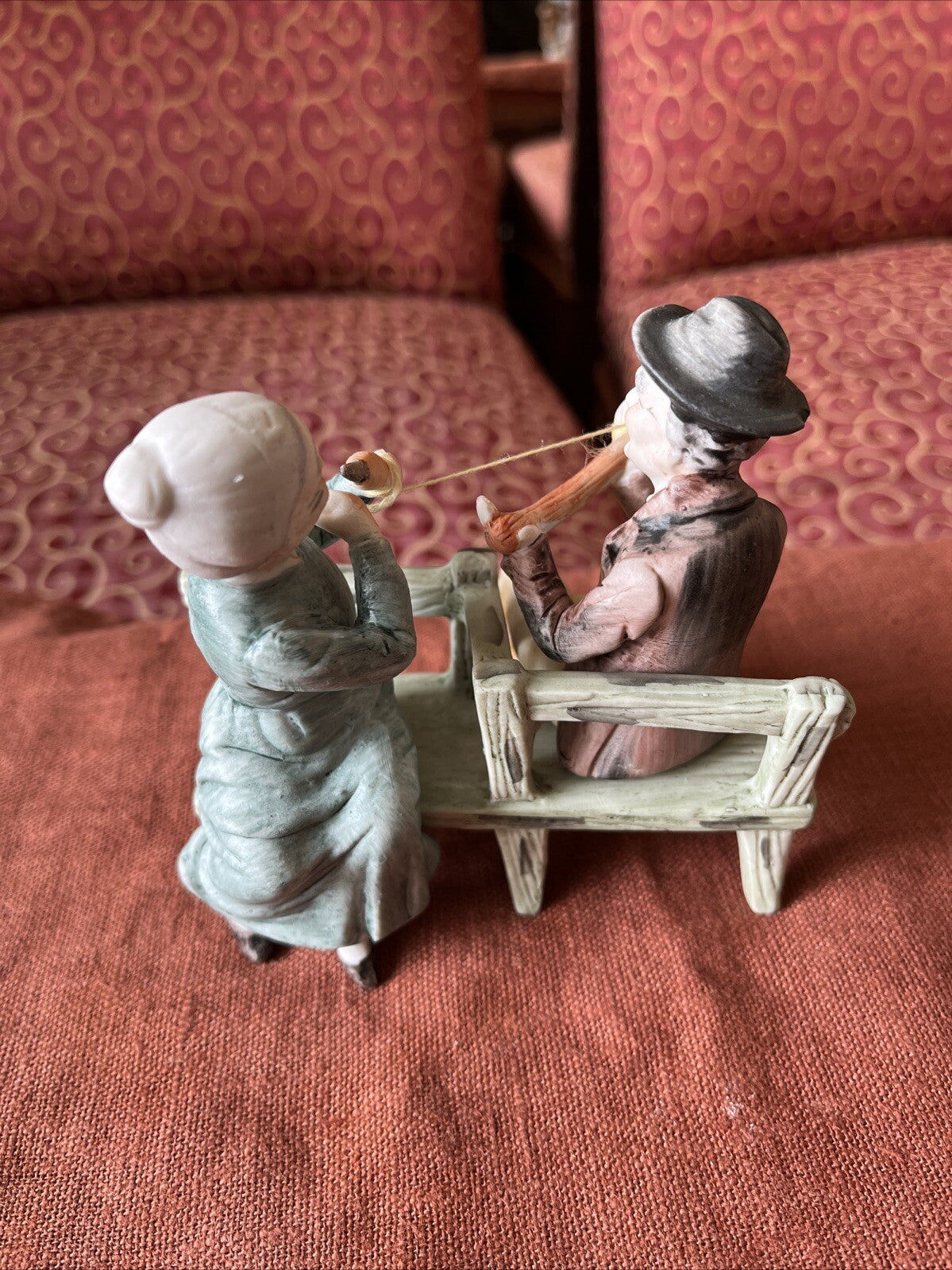 Figurine Couple Biscuit Sur Un Banc Fileurs