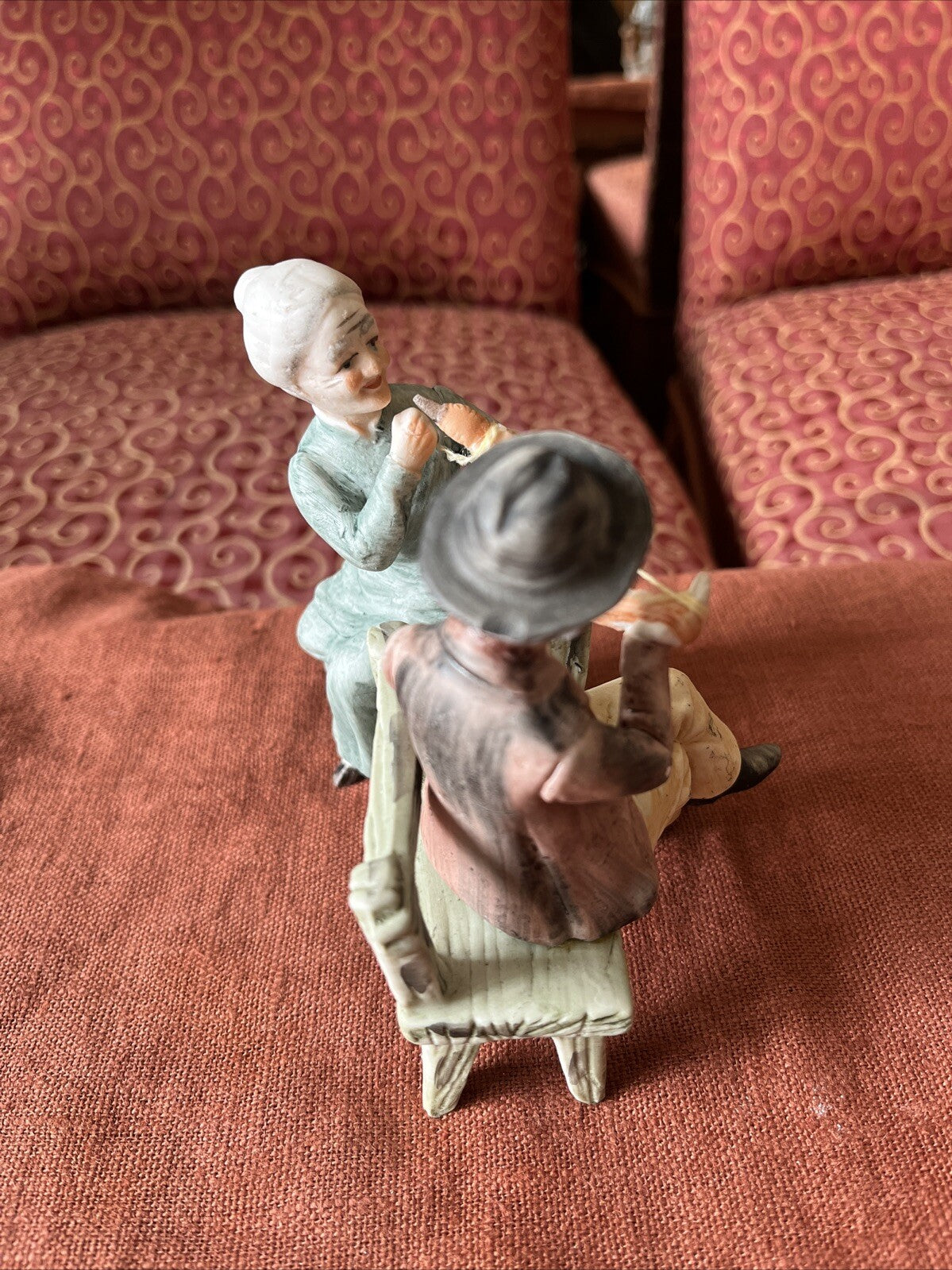 Figurine Couple Biscuit Sur Un Banc Fileurs