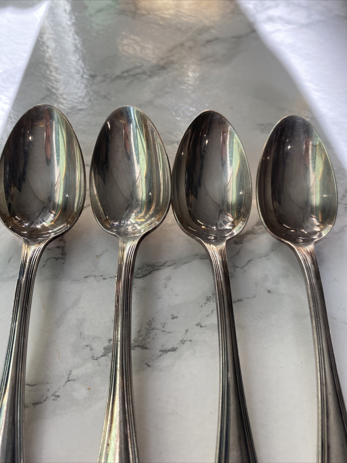 Cuillères x 4  À Café Christofle en métal argenté