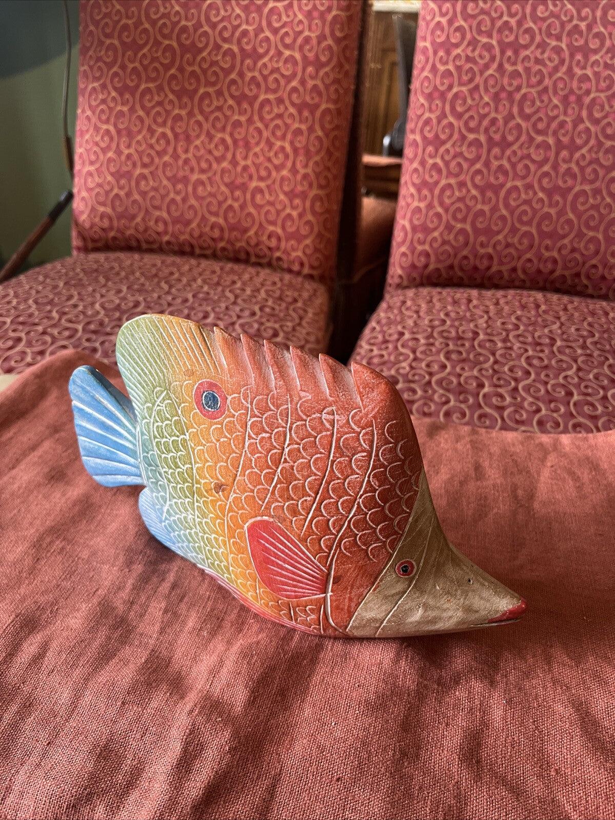 Figurine De Poisson Multicolore En Bois