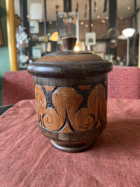 Pot Boîte En Bois Sculpté