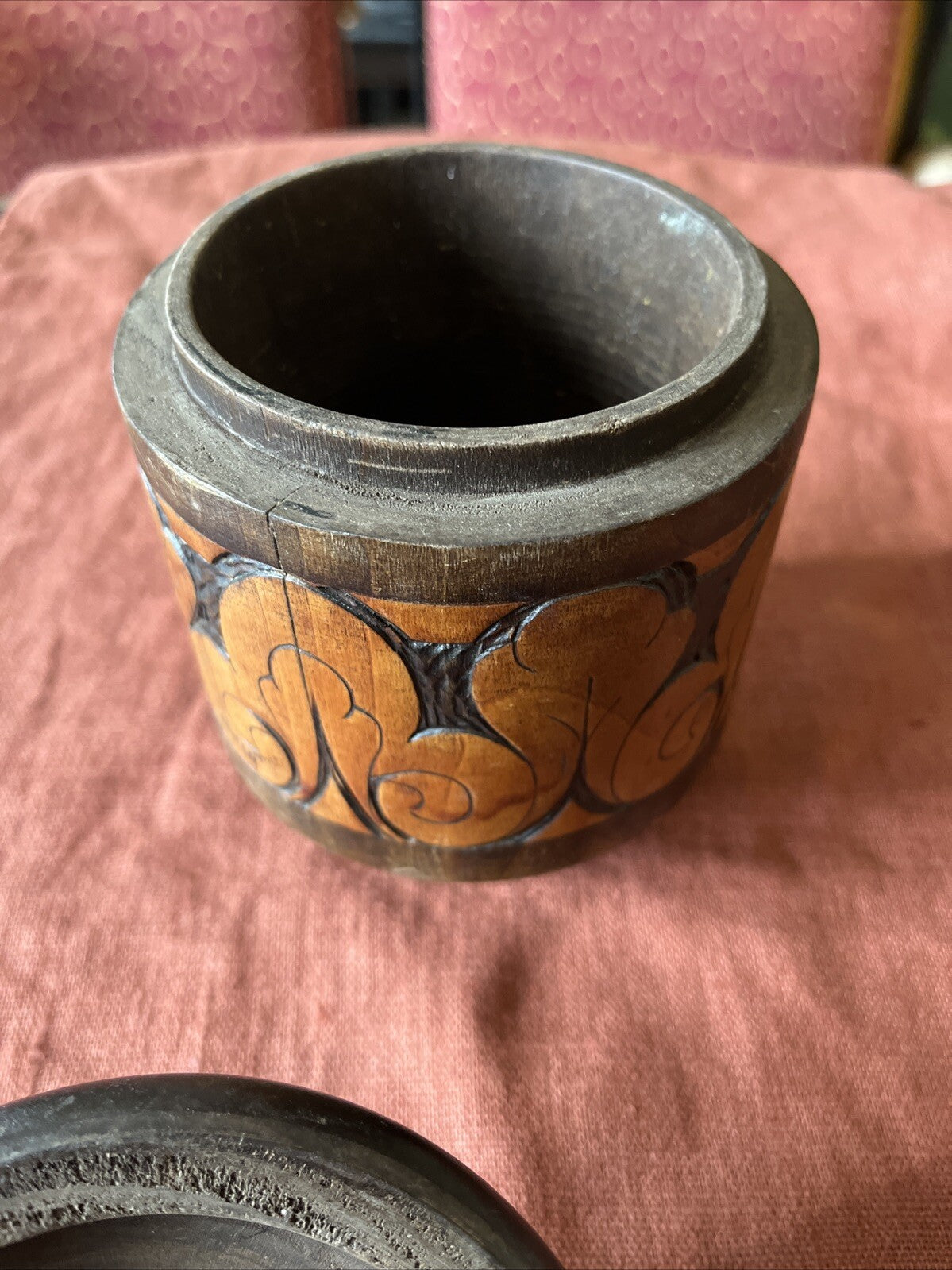 Pot Boîte En Bois Sculpté