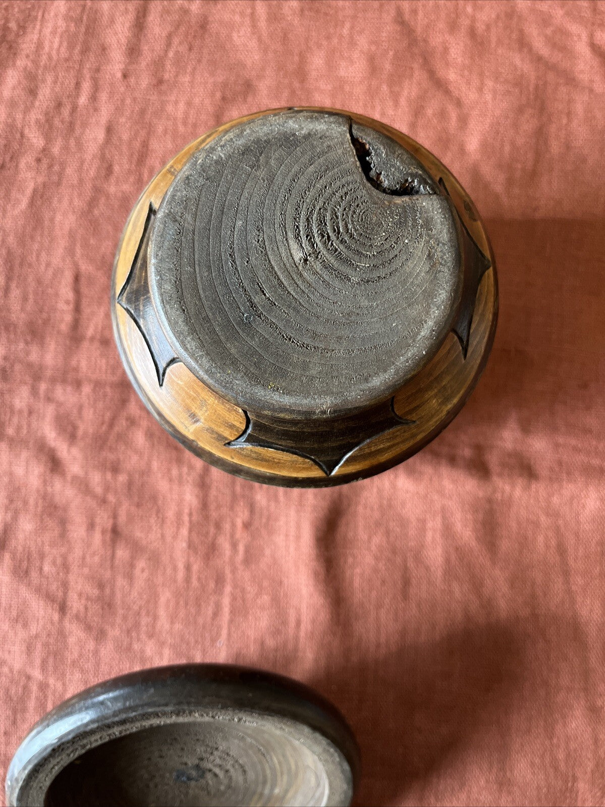 Pot Boîte En Bois Sculpté