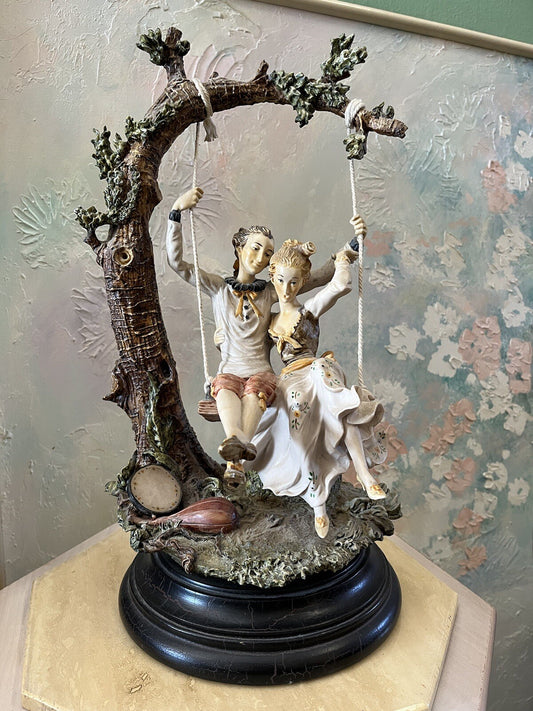 Figurine Capodimonte Couple Balançoire D’amour