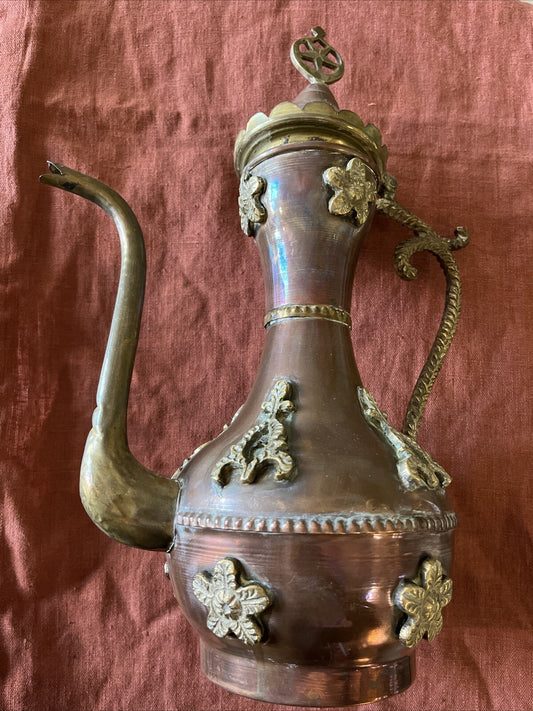 Ancienne Théière En Cuivre Orientale