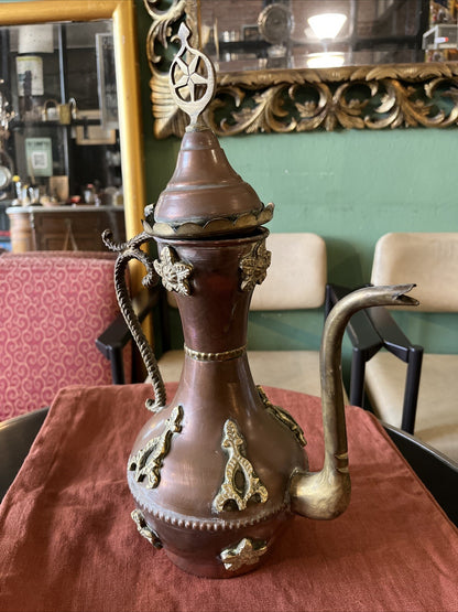 Ancienne Théière En Cuivre Orientale