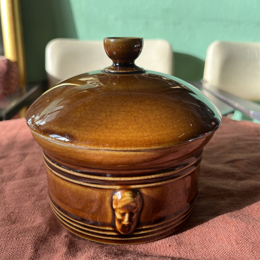 Pot Ancien En Grès Vernissé Détail Visages