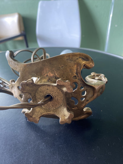 Ancien Bougeoir A Main En Bonze électrifié