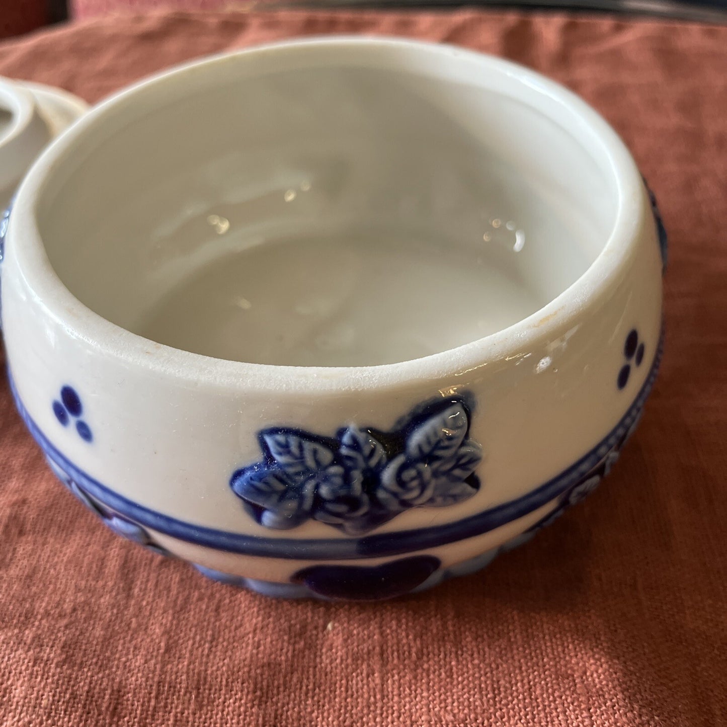 Sucrier Bonbonnière En Porcelaine