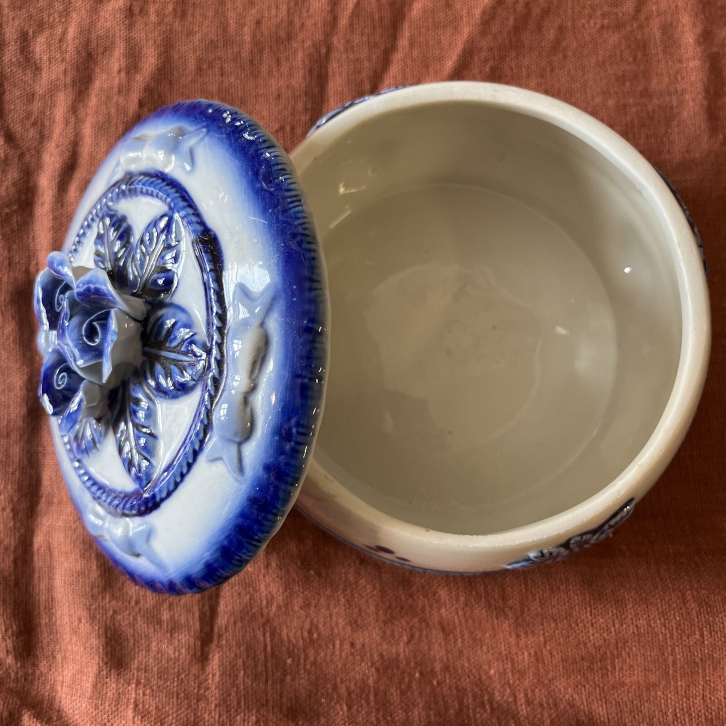 Sucrier Bonbonnière En Porcelaine