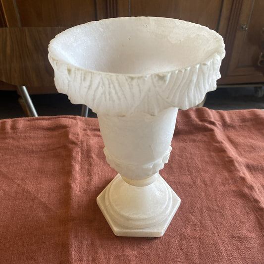 Vase En Albâtre Style Classique Fin XIX ème Siècle