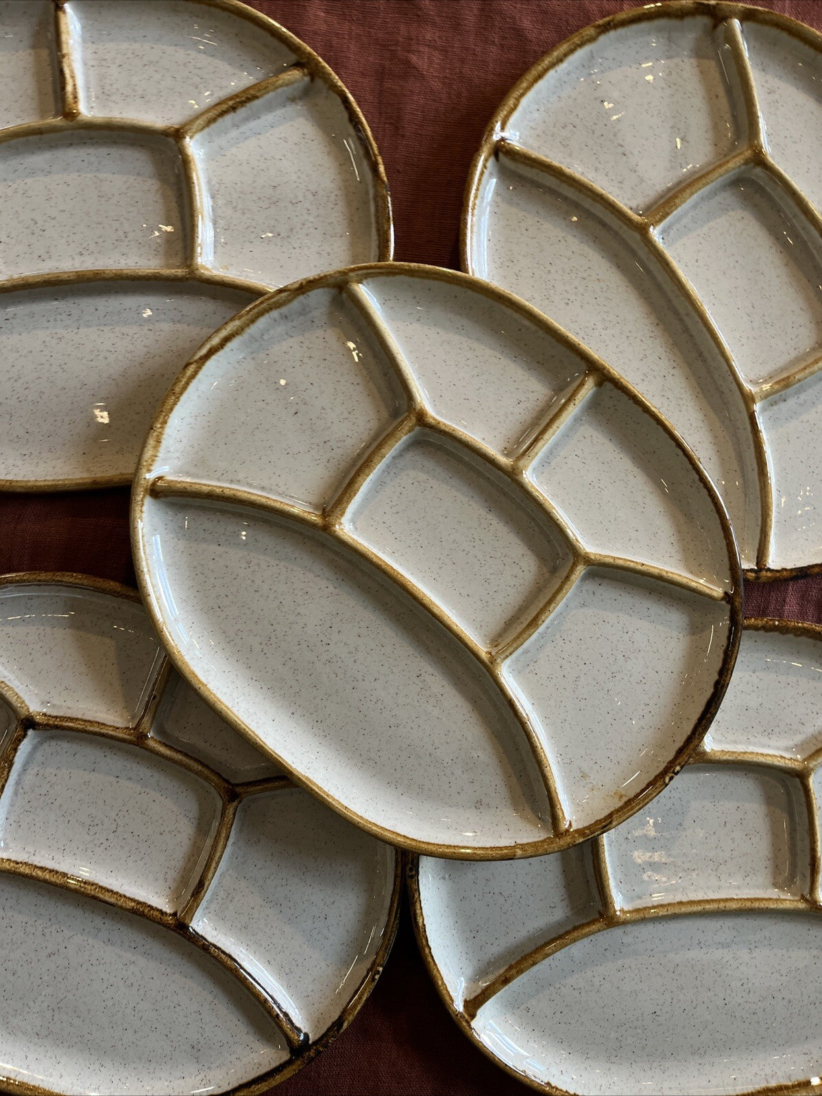 Assiettes Anciennes À Compartiment St Clément