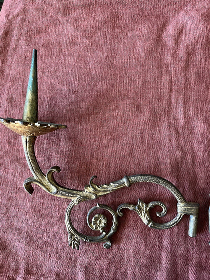 Applique murale double en bronze doré, style Louis XV Bougie/pique Cierge