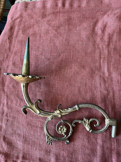 Applique murale double en bronze doré, style Louis XV Bougie/pique Cierge