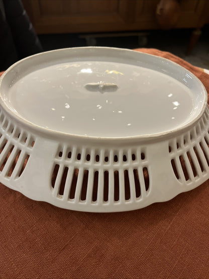 Ancienne Corbeille En Porcelaine Ajourée