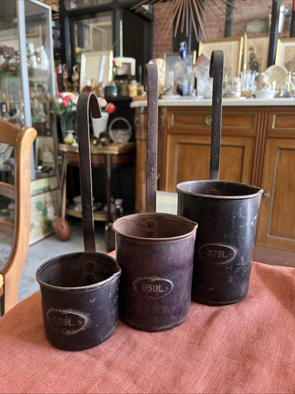 3 Anciens Pot A Mesure Vintages