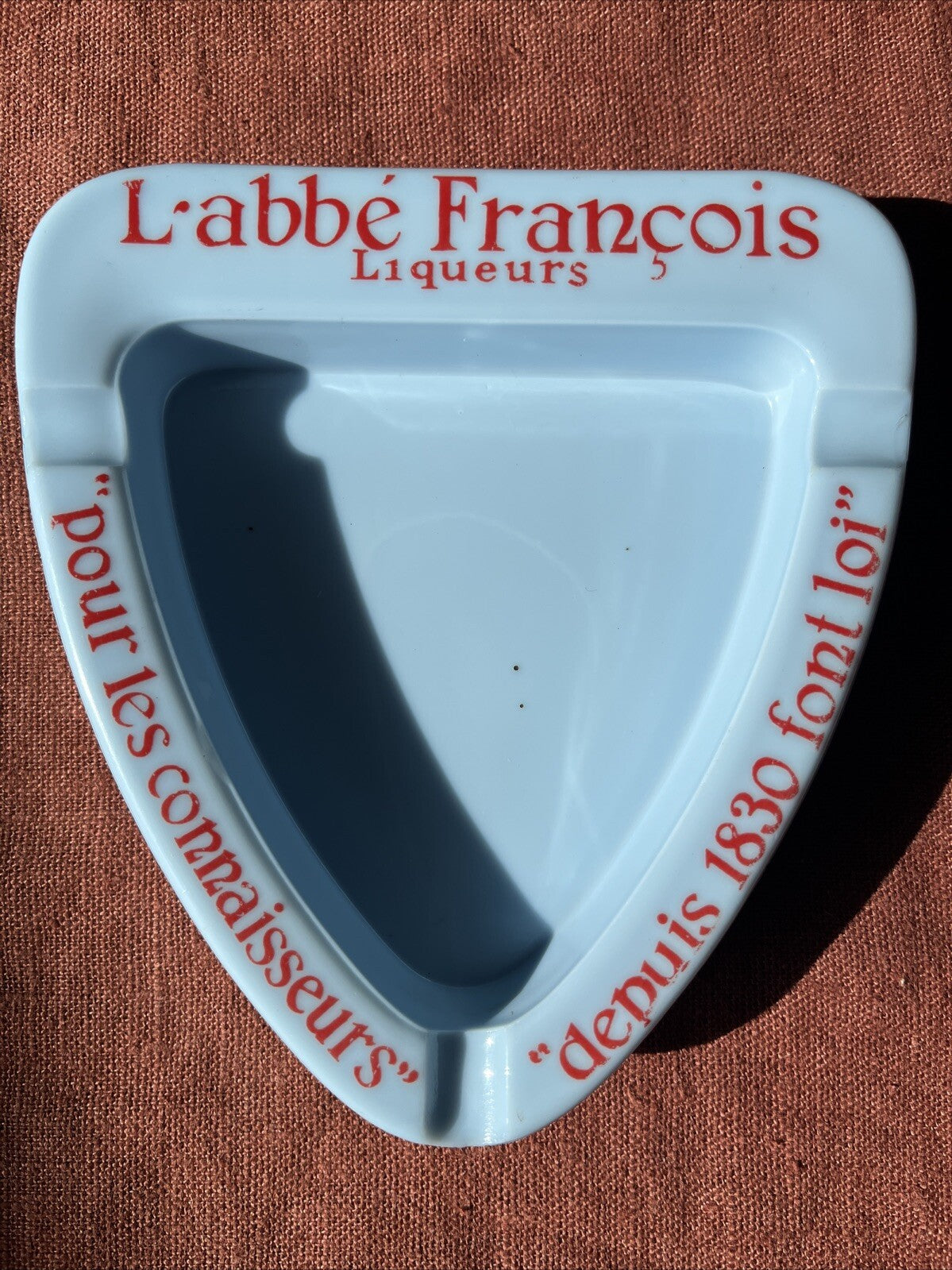 L'ABBÉ FRANCOIS LIQUEURS cendrier vintage BLEU