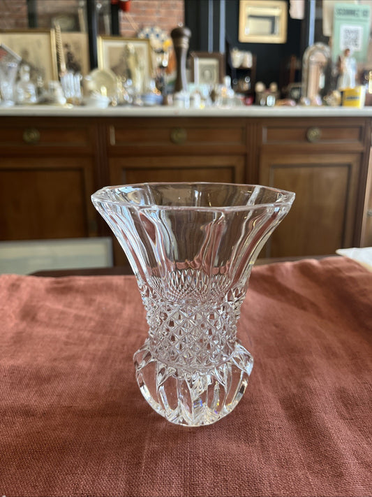 Petit Vase En Verre Taillé