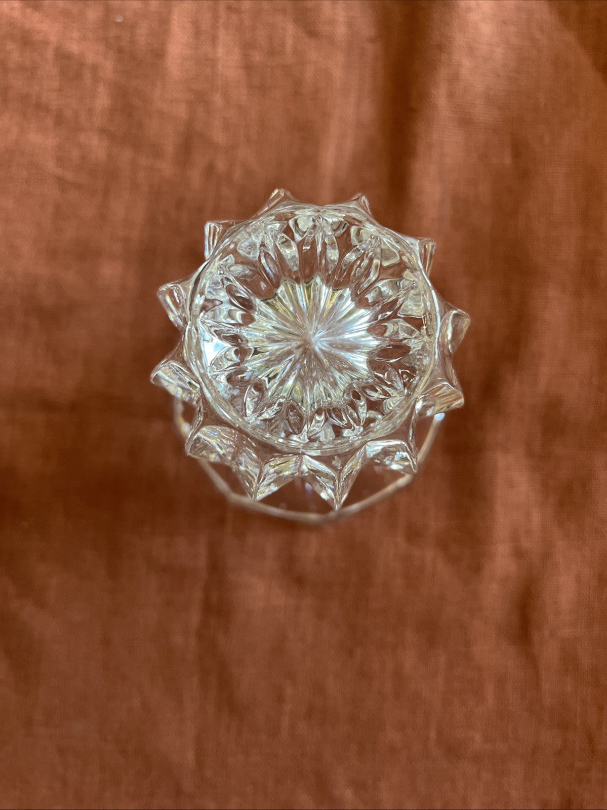 Petit Vase En Verre Taillé
