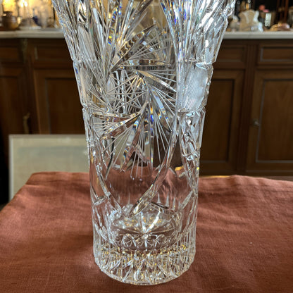 Grand Vase En Cristal Taillé