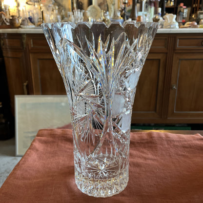 Grand Vase En Cristal Taillé