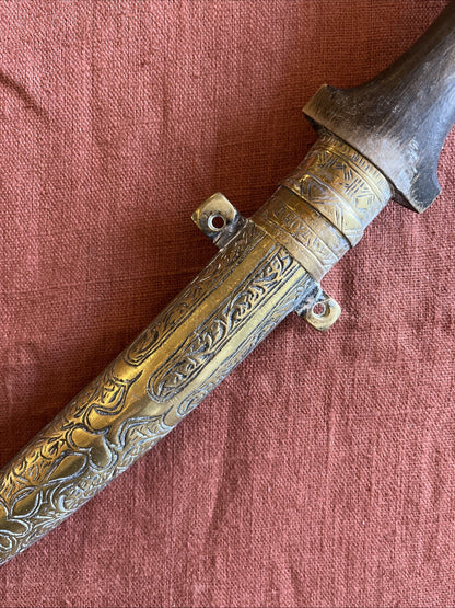 Couteau Oriental En Laiton