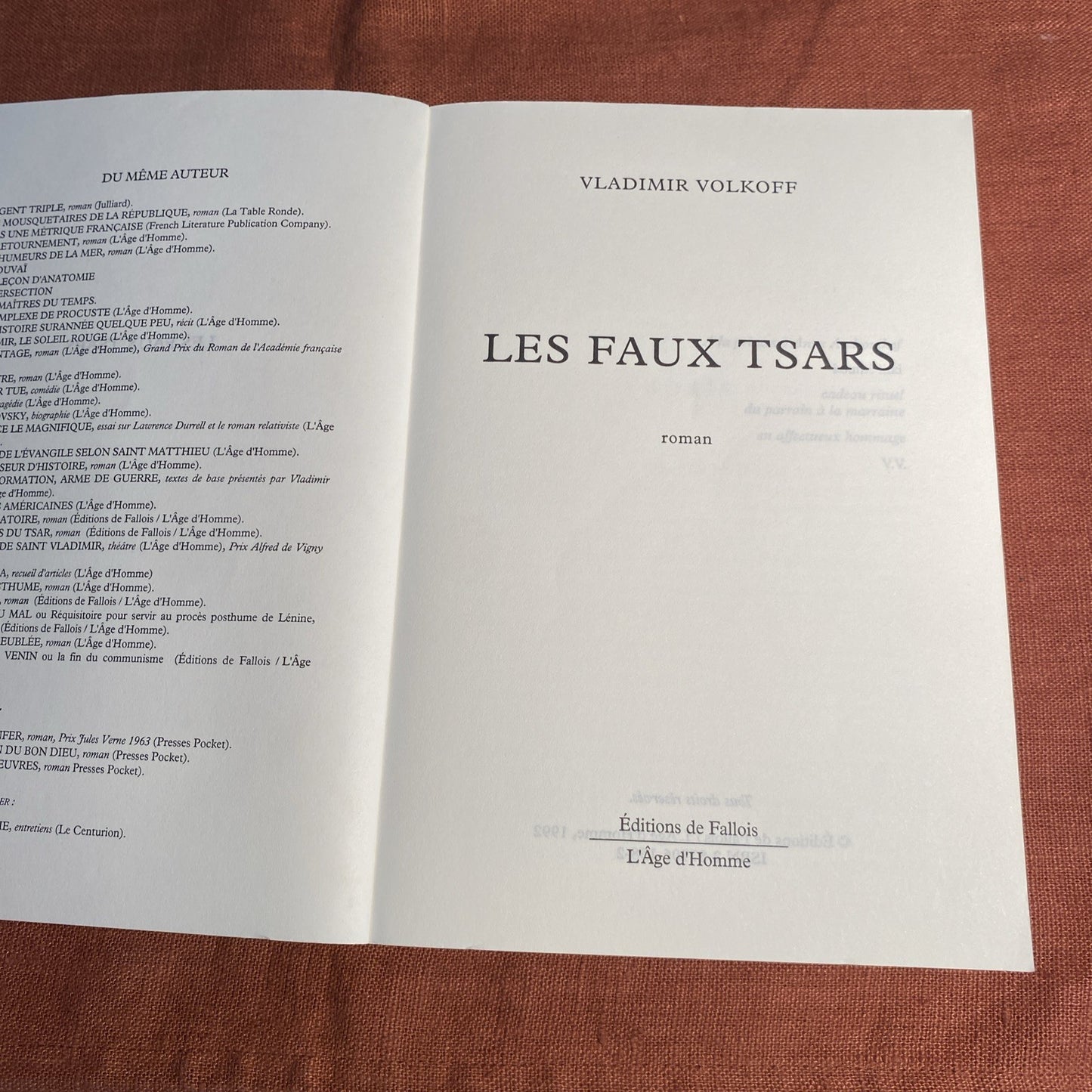 Les faux tsars de Volkoff, Vladimir | Livre | état acceptable