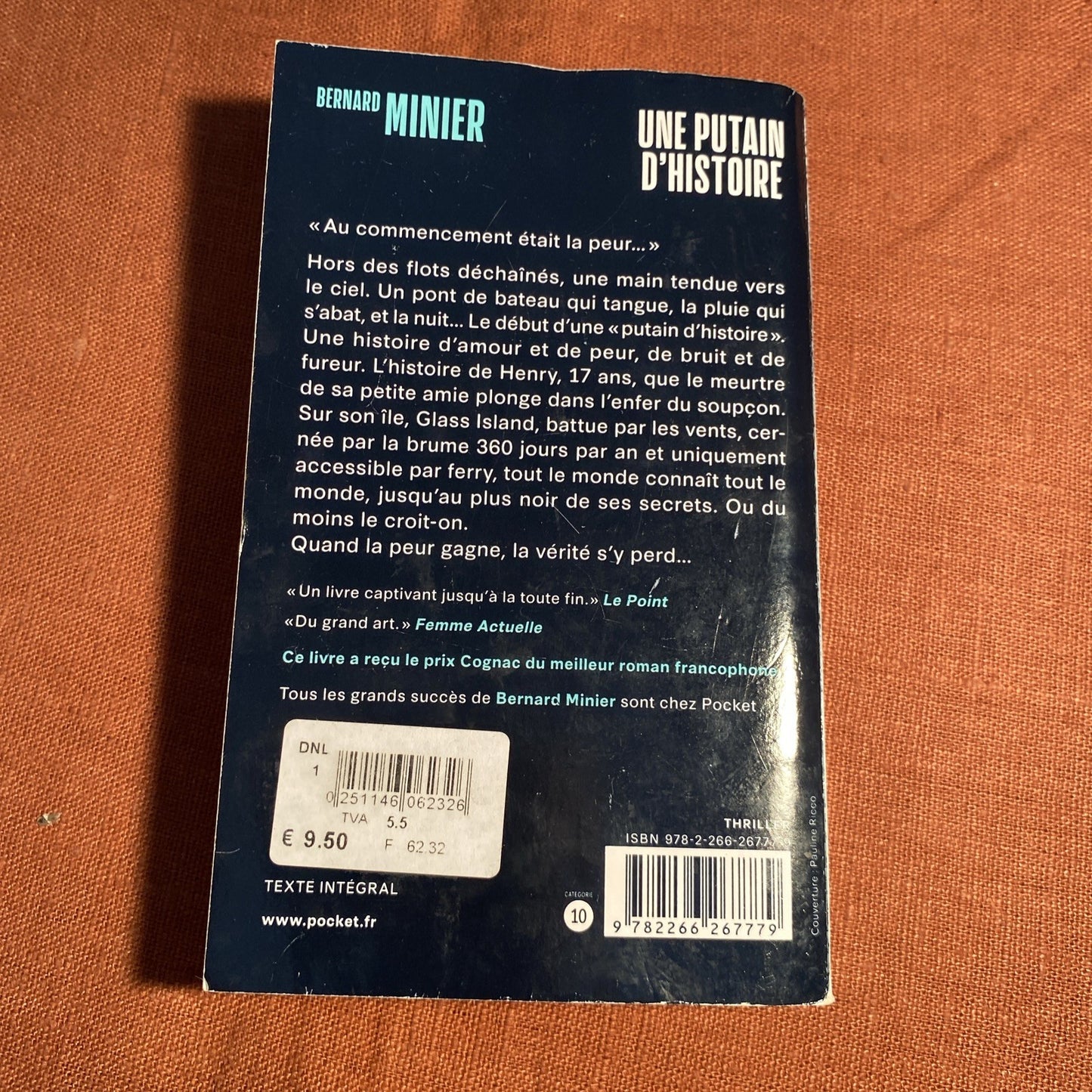 Livre Une putain d'histoire - Bernard Minier - V460858