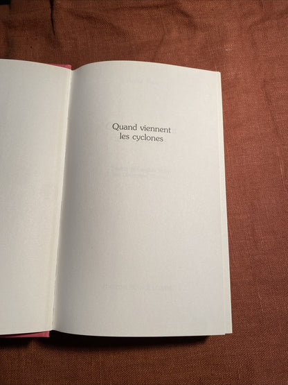 Livre ANITA NAIR - QUAND VIENNENT LES CYCLONES - LIVRE FRANCE LOISIRS 2011