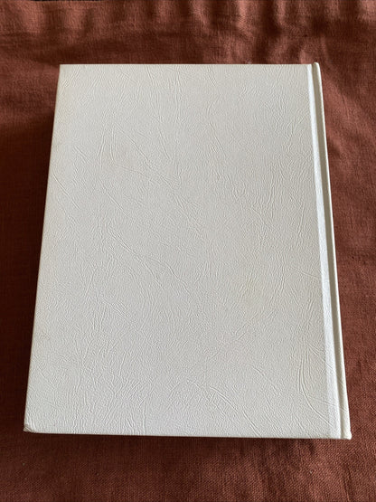 Livre JACINTO BENAVENTE LES INTERETS CREES/ROSES D'AUTOMNE  PRIX NOBEL 1922