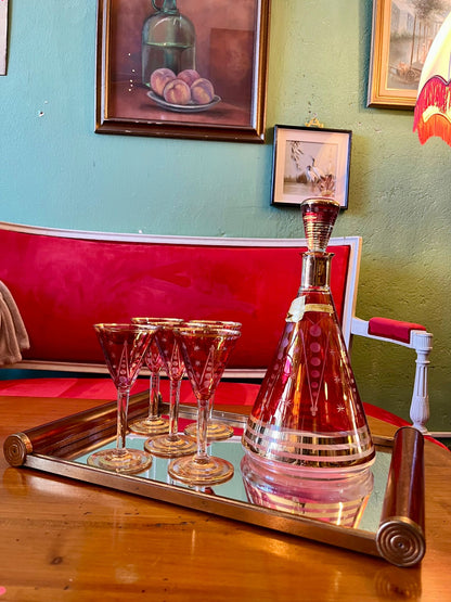 Service à liqueur vintage carafe 5 verres rouge avec plateau miroir