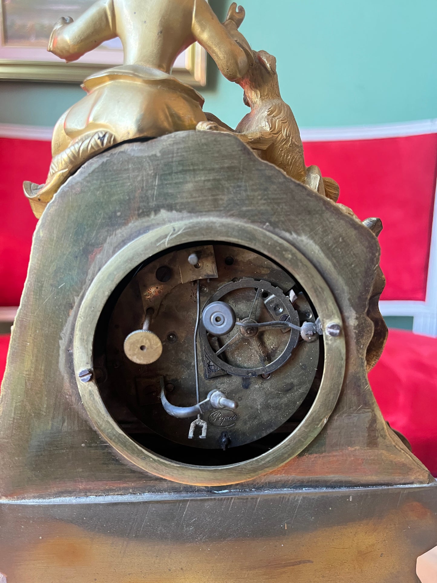 Ancienne pendule horloge en bronze doré